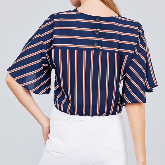 ⚠️1 LEFT‼️ SHORT BELL SLEEVE KNOT BACK BUTTON TOP - Picture 3 of 8